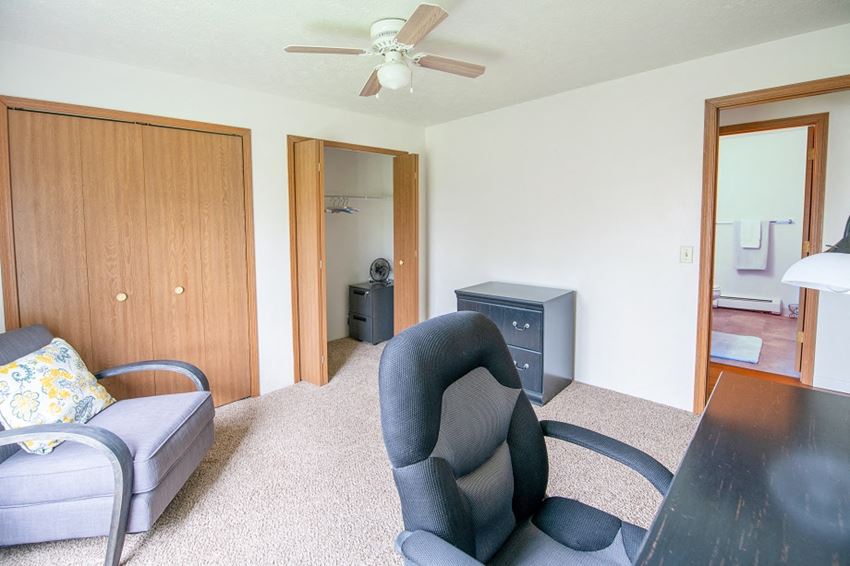 Prentis Estates Apartments, 1103 S. Latson Rd., Howell, MI RentCafe